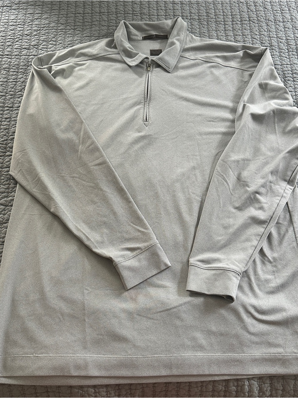 Tiger Woods Light Gray Quarter-Zip Long Sleeve Pullover